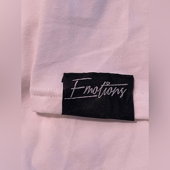 Emotions Emoji Two Short Sleeve Tshirts Size 3XL Unisex NWT - Picture 8 of 9